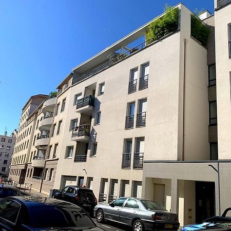 Апартаменты Beau Studio Tout Confort Au Calme Avec Parking . Вийёрбан Экстерьер фото