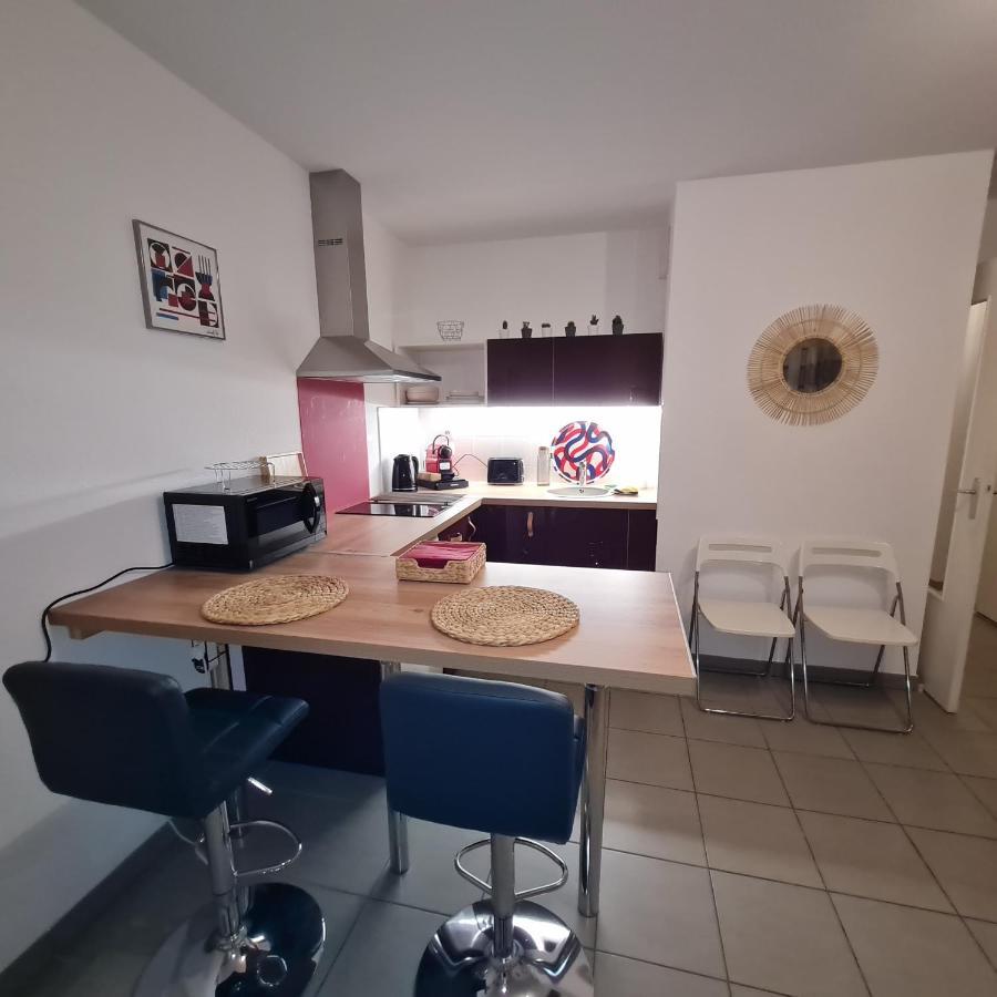 Апартаменты Beau Studio Tout Confort Au Calme Avec Parking . Вийёрбан Экстерьер фото